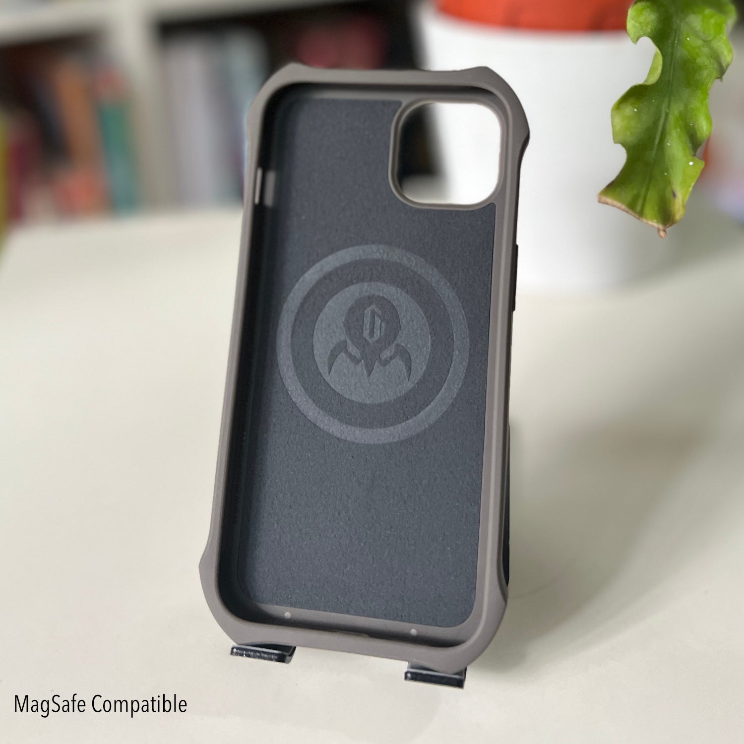 Gravastar MagSafe Ferra Case for iPhone 13 & 13 Pro (Desert Sand)