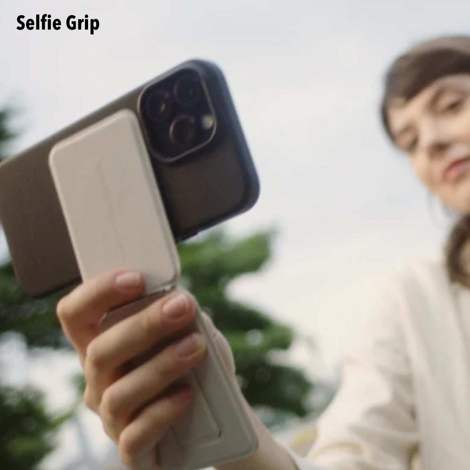 MOFT Snap Phone Tripod Stand MOVAS™ - MagSafe Compatible (4 Colours)