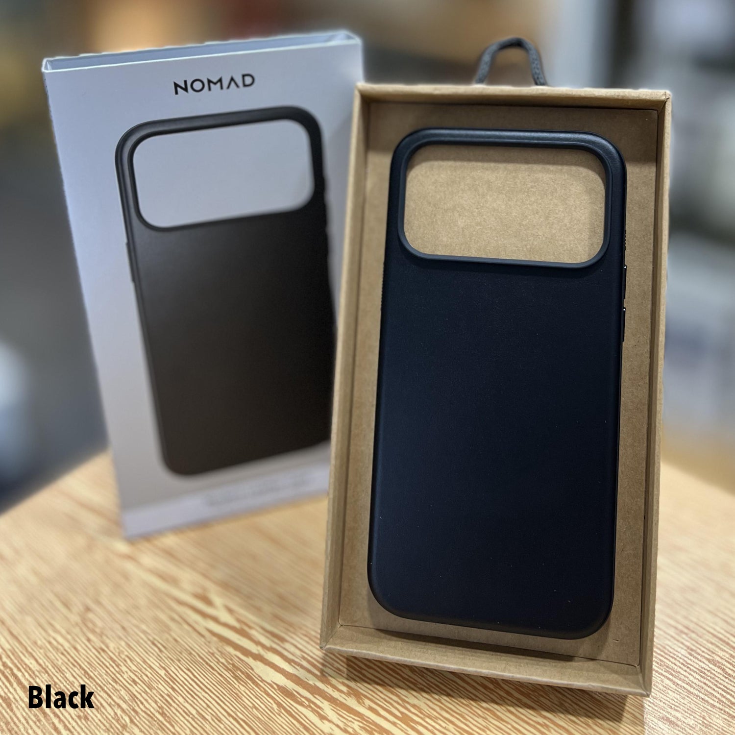 NOMAD Modern Leather Case for iPhone 17 Pro & 17 Pro Max