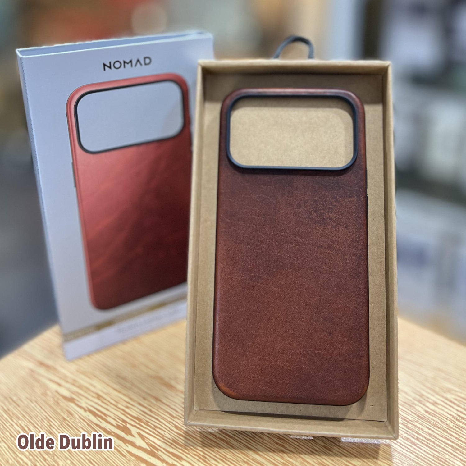 NOMAD Modern Leather Case for iPhone 17 Pro & 17 Pro Max