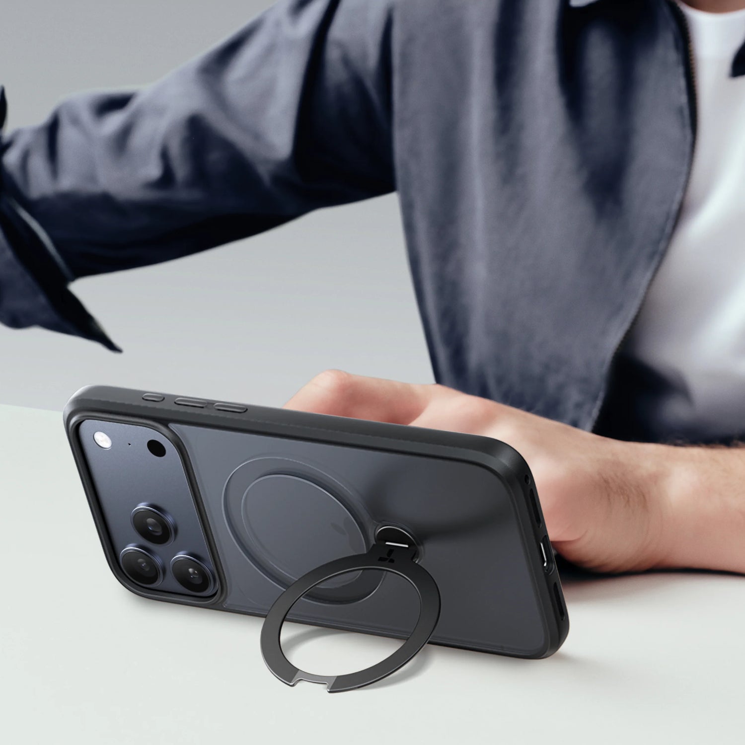 Torras Ostand Spin for iPhone 17 Pro & 17 Pro Max