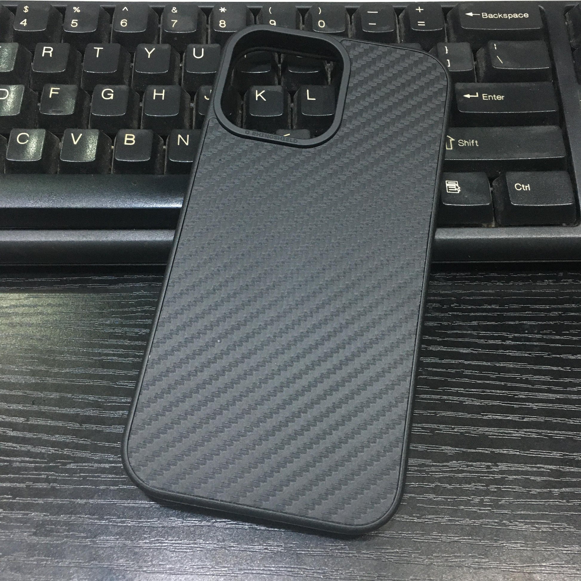 Rhinoshield Solidsuit case for iPhone 13 Pro Max (Carbon)