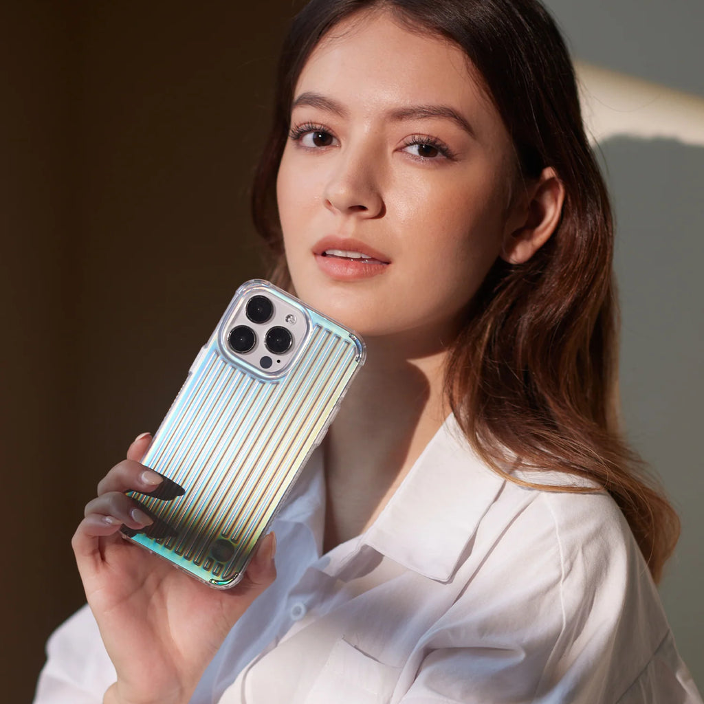 BUTTERCASE Remo Iridescent Case for iPhone 14