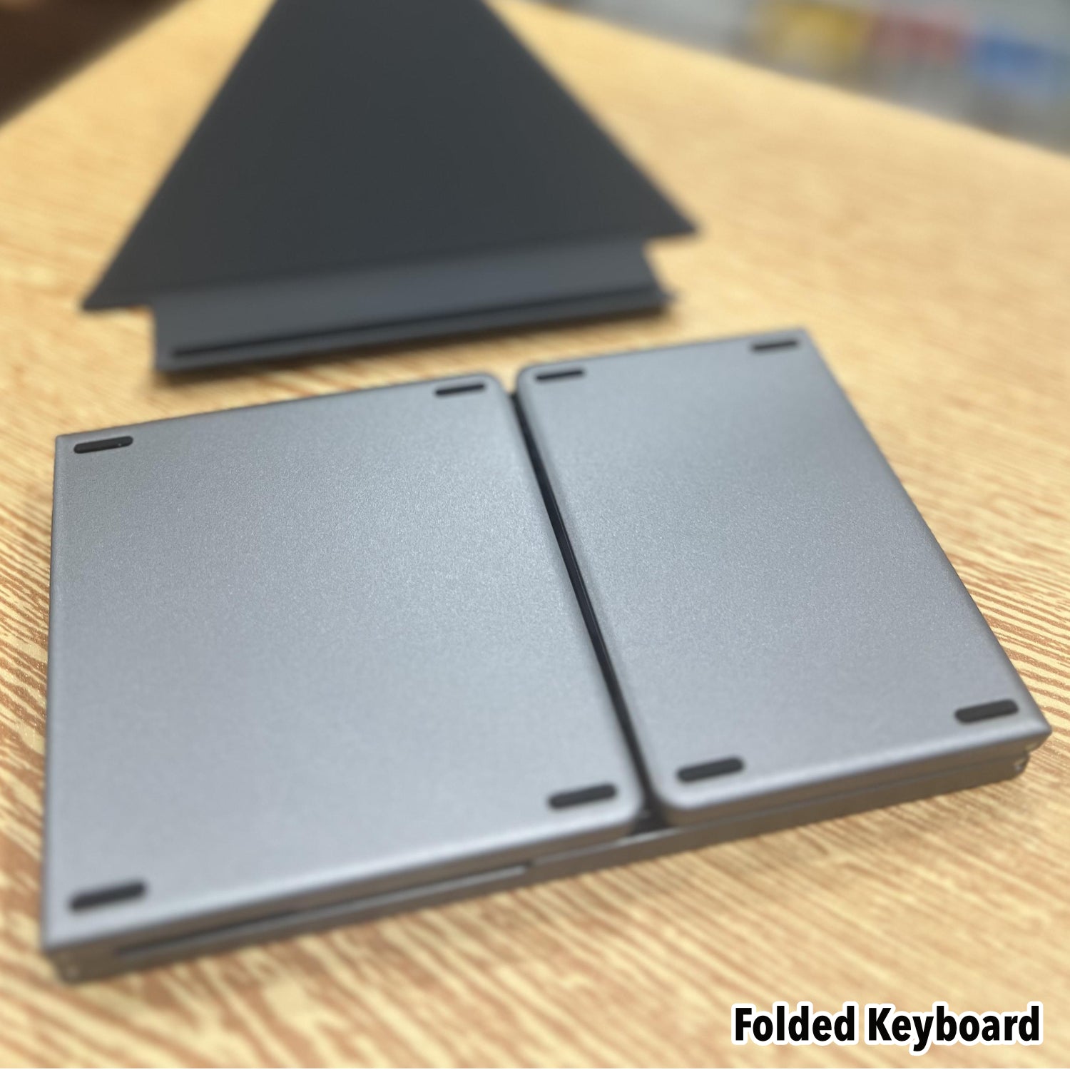 DUX DUCIS Tri-Fold Wireless KB with TouchPad