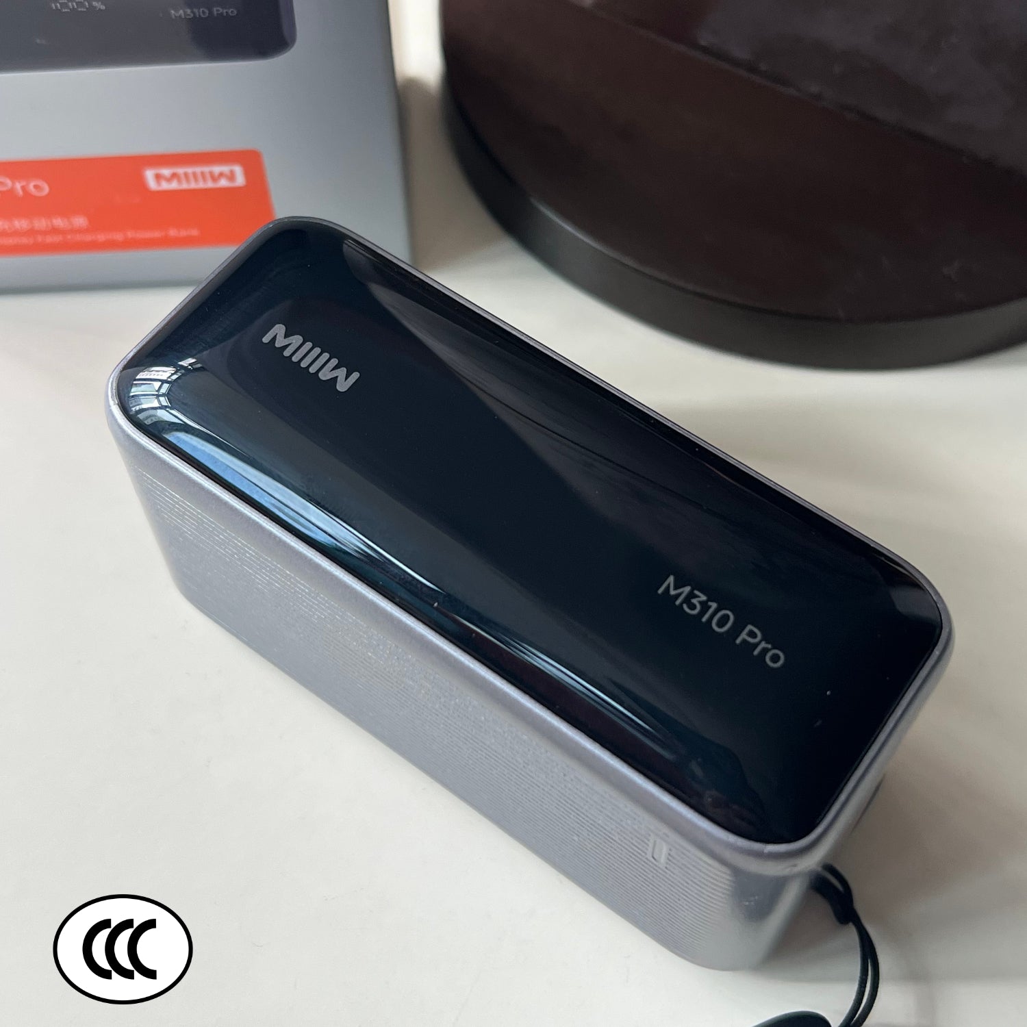 MIIIW M310 Pro 45W Fast Charging Powerbank with Retractable USB-C Cable