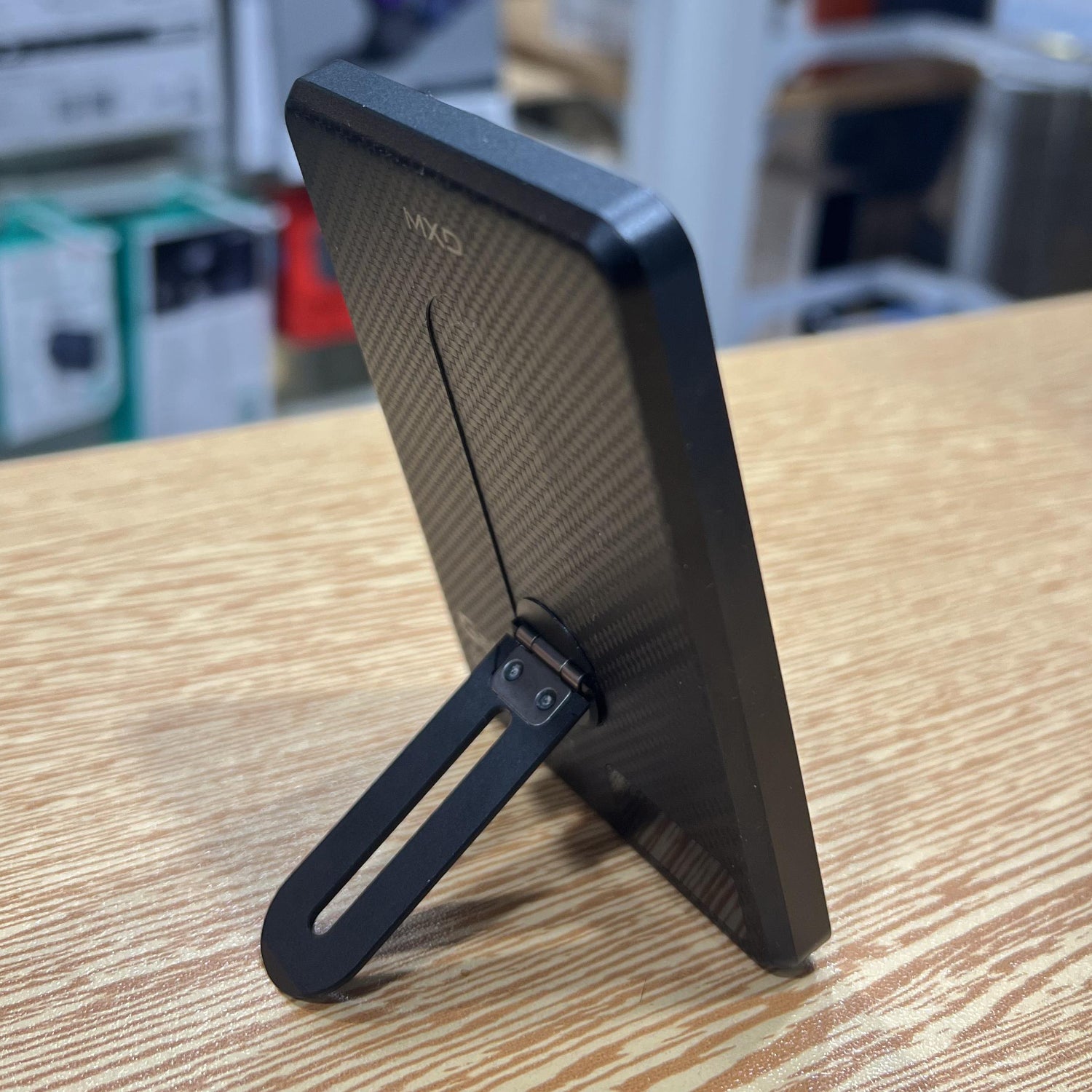 MXD IS6 (5,000 mAh) & i10Pro (10,000 mAh) Qi 2 Powerbank