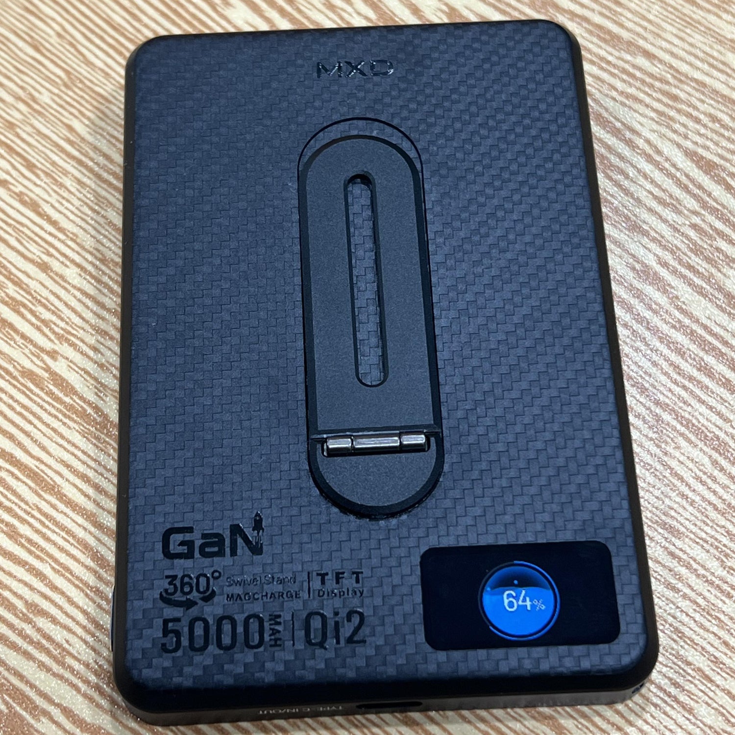 MXD IS6 (5,000 mAh) & i10Pro (10,000 mAh) Qi 2 Powerbank