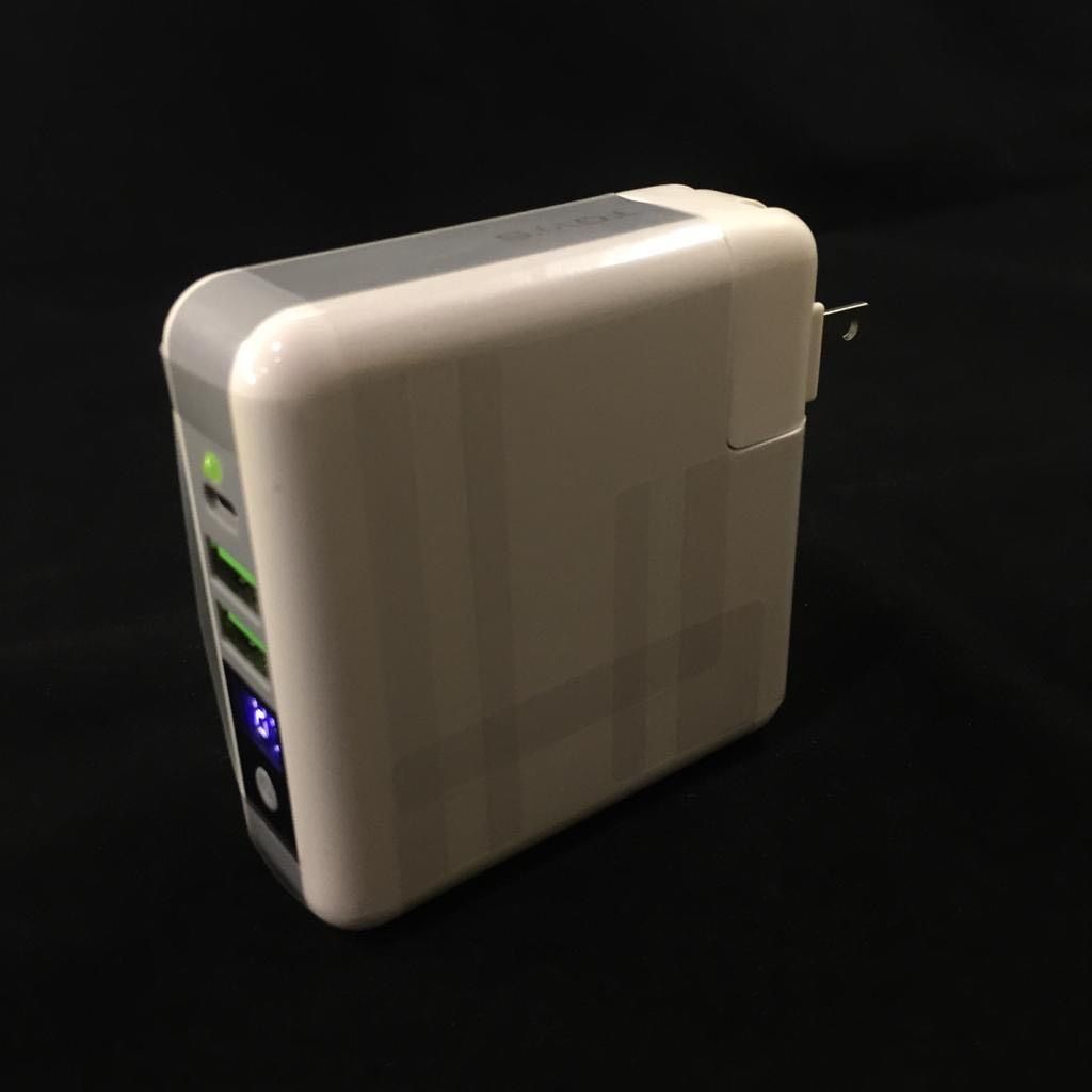 TGVi's Travel Charger cum Wireless Powerbank