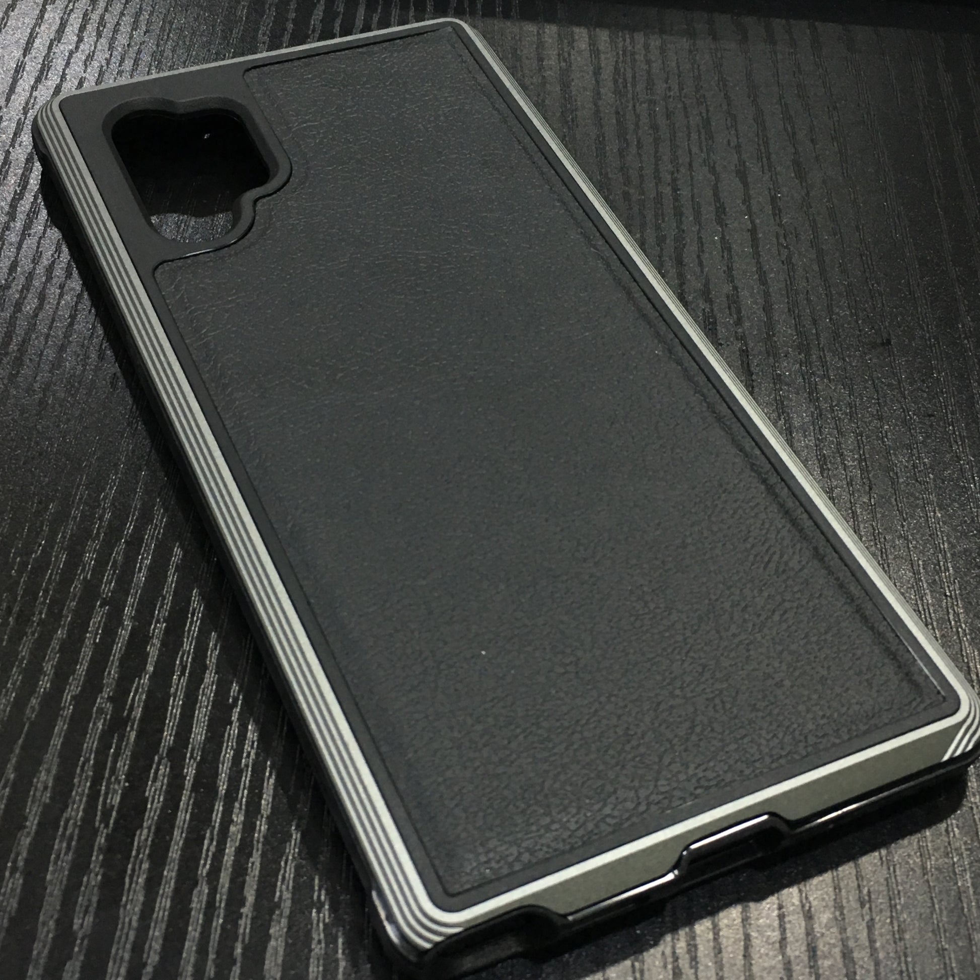 Defense Lux Leather Backcase for Note 10 Plus