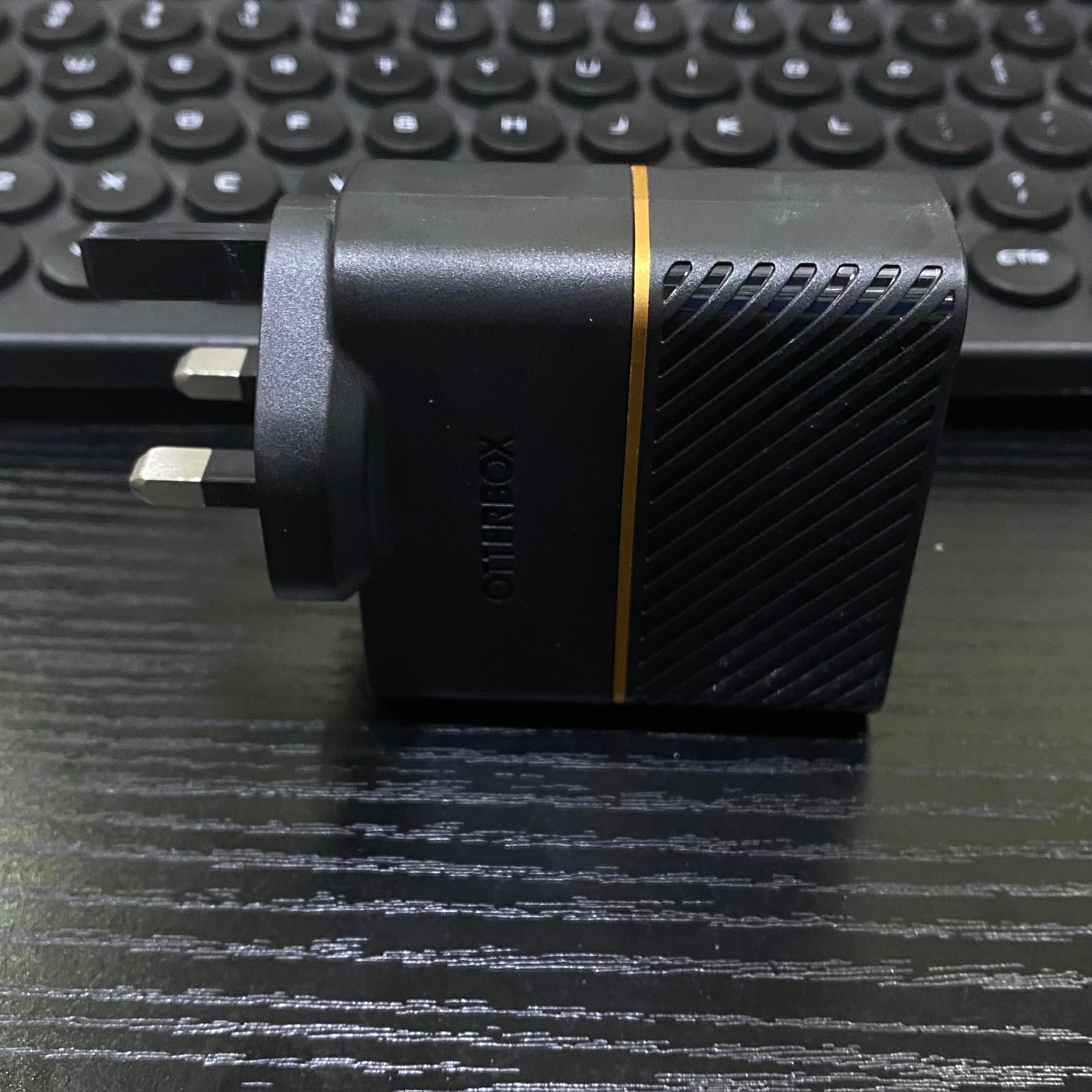 Otterbox Dual Port 50W Wall Charger