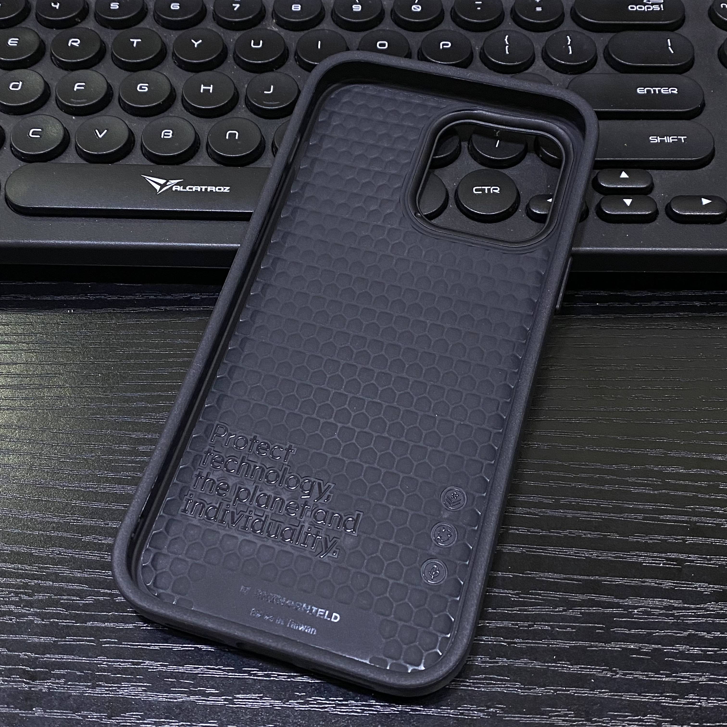 Rhinoshield SolidSuit Case for iPhone 14 Pro Max (Carbon