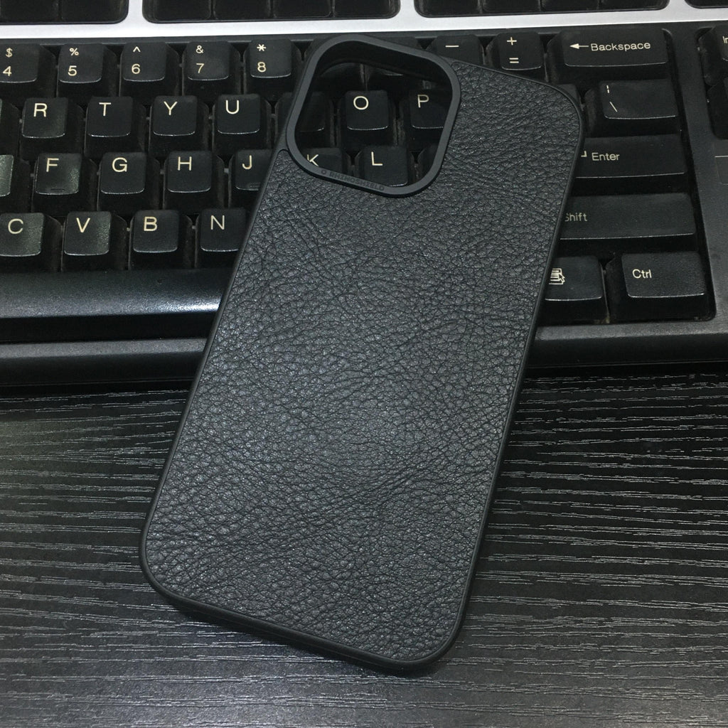 Rhinoshield Solidsuit case for iPhone 13 Pro Max (Black Leather)